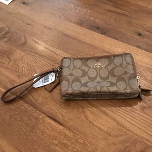 Coach Double Zipper Signature Wristlet